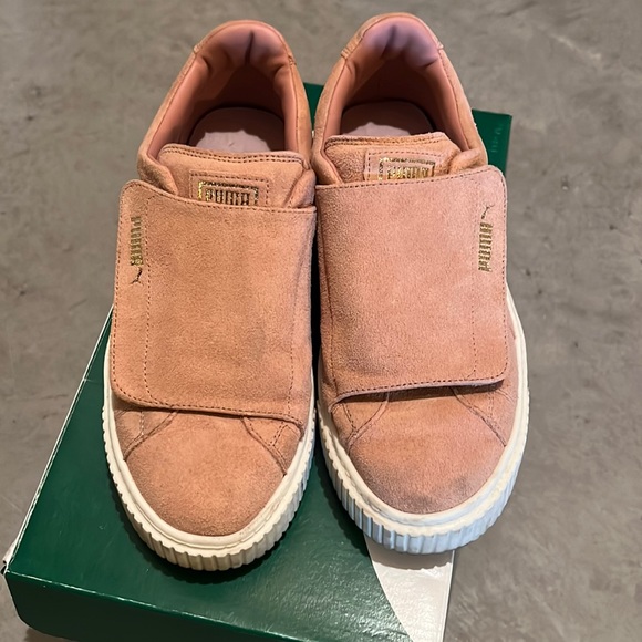 ✨PUMA✨ Women Sneakers - Pink - Picture 4 of 14